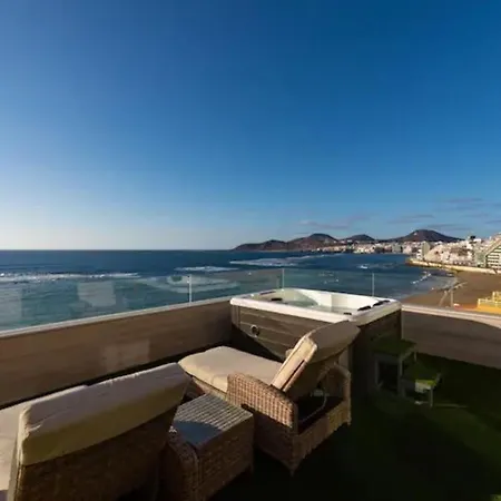 Apartment Moderno Atico En Primera Linea De Las Canteras.